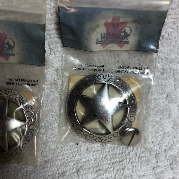 Tandy Leather Texas star concho large 1.5 inches with screw back set of 2 - Picture 2 of 4